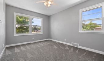 121 NW State St, Ankeny, IA 50023