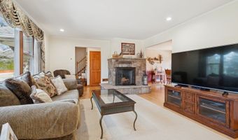 9 Highview Dr, Alloway, NJ 07460