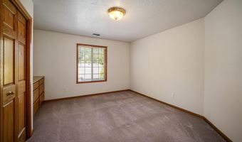 2220 Park Ter NW, Albany, OR 97321