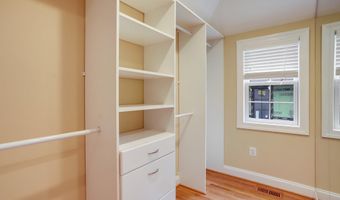 2739 CHESAPEAKE St NW, Washington, DC 20008