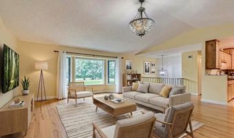 3260 Snelling Ave N, Arden Hills, MN 55112
