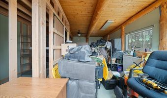 15868 N Fish Lake Rd, Chickaloon, AK 99674