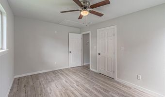 704 N Ray St, Alvarado, TX 76009