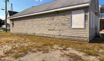 205 Cedar Dr, Bayville, NJ 08721