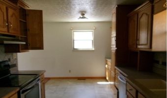 927 Old Grandview Rd, Beaver, WV 25813
