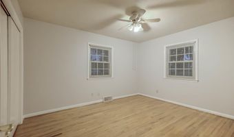 232 Greenway Rd, Arkansas City, KS 67005