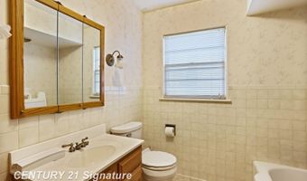 3741 Tittabawassee, Saginaw, MI 48604