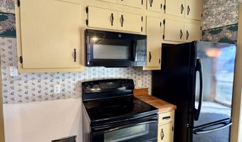 911 Pine St, Atlantic, IA 50022