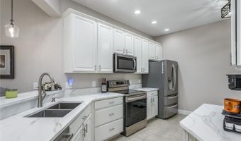 312 SENECA FALLS Dr, Apollo Beach, FL 33572