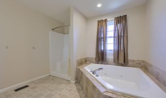504 LONGVIEW Dr, Reading, PA 19608