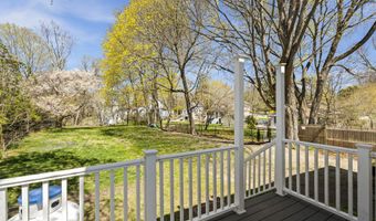 3 Beckwith Ln, Old Lyme, CT 06371