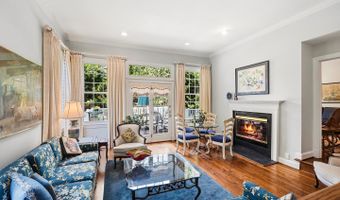 9209 TOWN GATE Ln, Bethesda, MD 20817