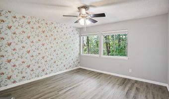 4266 Roswell Rd NE G4, Atlanta, GA 30342