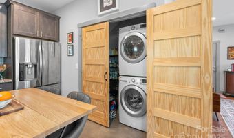 37 Bryant St, Asheville, NC 28806