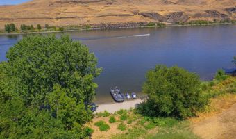 407 1st St, Asotin, WA 99402