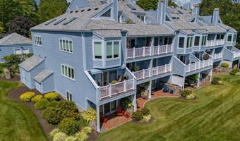 152 Crompton Ave 12, East Greenwich, RI 02818