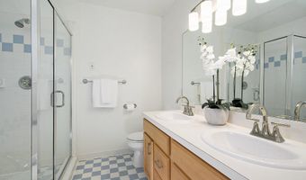 5776 Cedar Ridge Dr, Ann Arbor, MI 48103