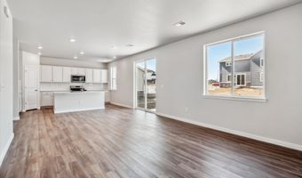 25042 E 34th Pl, Aurora, CO 80019