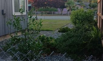 309 S HAZEL St, Brookings, OR 97415