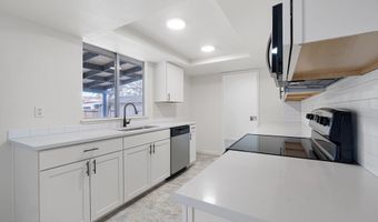 752 E St, Fernley, NV 89408