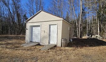 713 Mcgrath Pond Rd, Belgrade, ME 04917