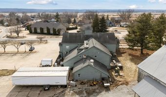 4709 220th Trl, Amana, IA 52203