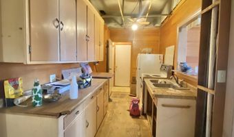 237 MILL St, Algoma, WI 54201