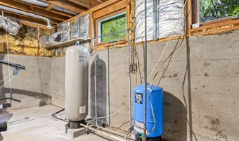 117 Taylor Woods Rd, Belgrade, ME 04917