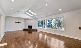 9945 Alto Dr, La Mesa, CA 91941