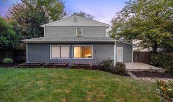 6352 12TH St N, Arlington, VA 22205