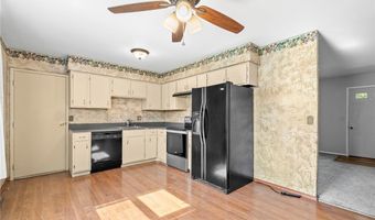 1055 Thomas Dr, Ashland, OH 44805