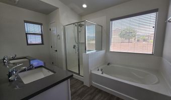 1704 Tenen Pass Dr, Benson, AZ 85602