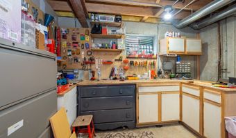 541 N 4th Ave, Addison, IL 60101
