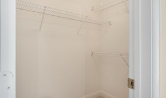 10604 MAPLECREST Ln, Potomac, MD 20854