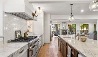 2566 S Clayton St, Denver, CO 80210