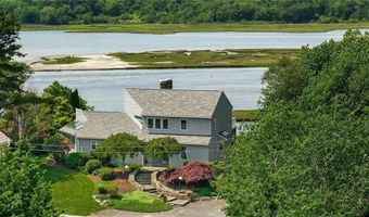 96 Starr Dr, Narragansett, RI 02882