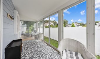 366 Maple Ave, Old Saybrook, CT 06475