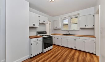 386 Division St, Amsterdam, NY 12010