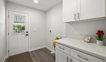 7102 San Bartolo St 11, Carlsbad, CA 92011