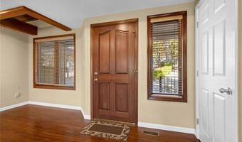 36 Kensington Dr, Bella Vista, AR 72715