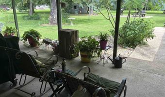 609 E Quitman St, Alba, TX 75410