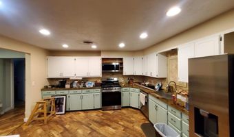 649 A St, Arapaho, OK 73620