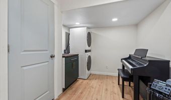1046 W Hero Ct, Bluffdale, UT 84065
