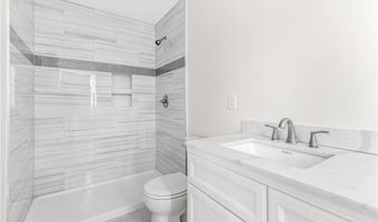 72 Wilbur Rd, Lincoln, RI 02865