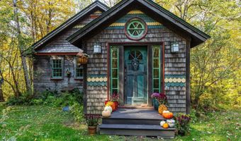 94 Cold Pond Rd, Acworth, NH 03601