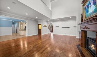 9915 E Plentywood Rd, Bentonville, AR 72712