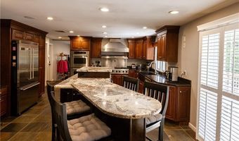5 Colony Dr, Johnston, RI 02919