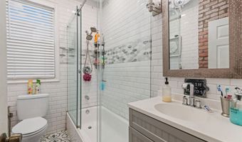 81 HUMPHREY Ave, Bayonne, NJ 07002