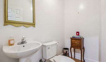 1057 GRAND OAK Way, Rockville, MD 20852