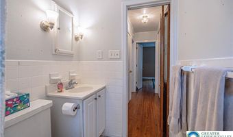 302 College Dr, Allentown, PA 18104